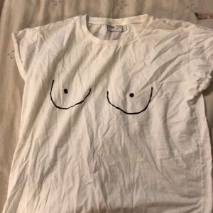 Titty tee